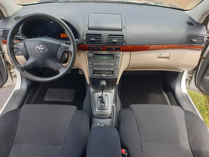 2008 Toyota Avensis Automatique à vendre à Yaoundé Cameroun