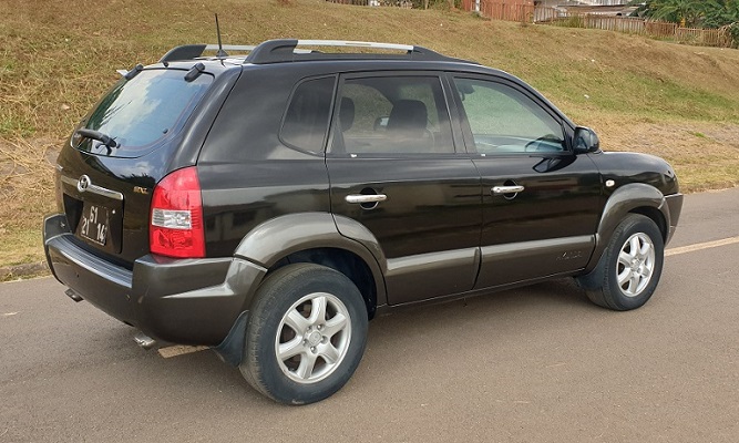 2007 Hyundai Tucson avec 4WD à vendre à Yaoundé  Cameroun