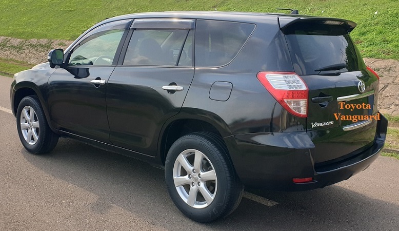 2009 Toyota Vanguard 4WD Automatique avec sièges en cuir à vendre à Yaoundé Cameroun