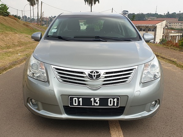 2011 Toyota AVENSIS Full Option a Vendre Yaoundé Cameroun