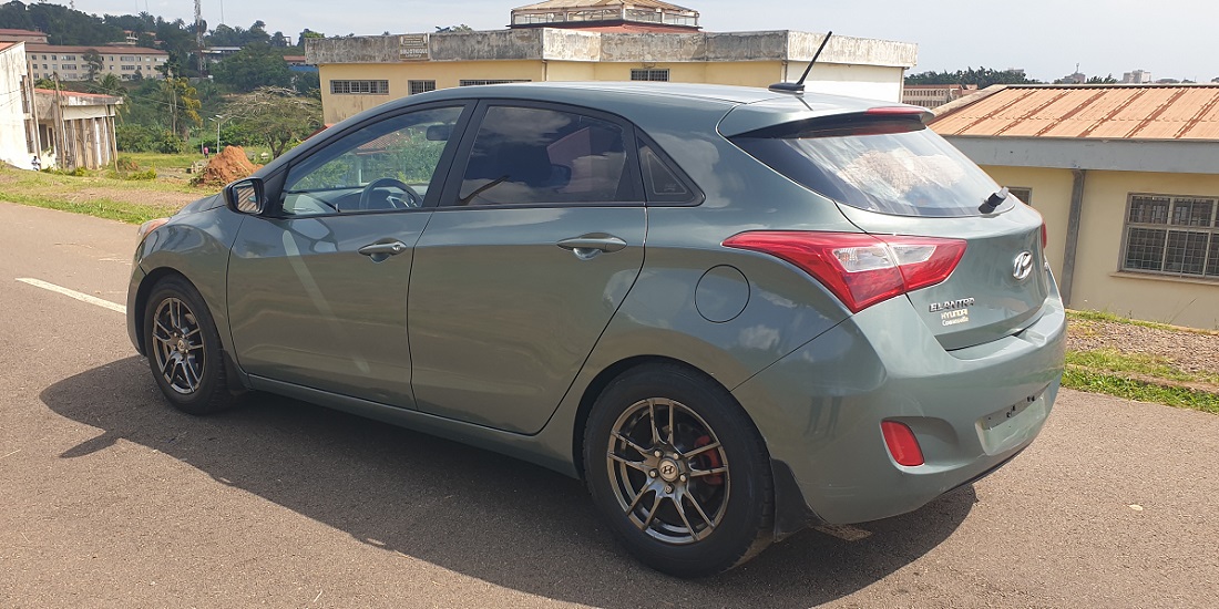 2014 Hyundai Elantra à vendre à Yaoundé Cameroun