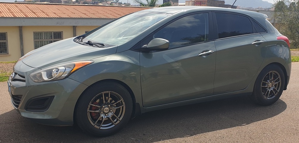 2014 Hyundai Elantra à vendre à Yaoundé Cameroun