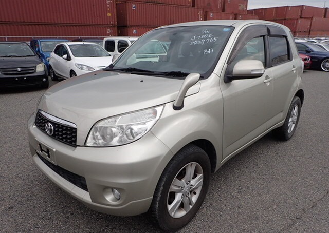 2010 Toyota Rush 4WD SUV à vendre à Yaoundé Cameroun