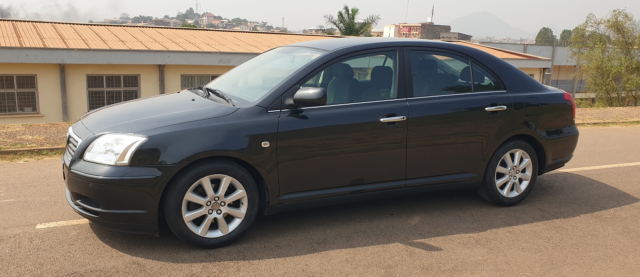 2006 Toyota Avensis à vendre à Yaoundé Cameroun