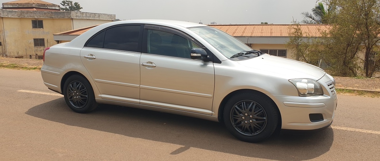 2008 Toyota Avensis automatique à vendre à Yaoundé Cameroun