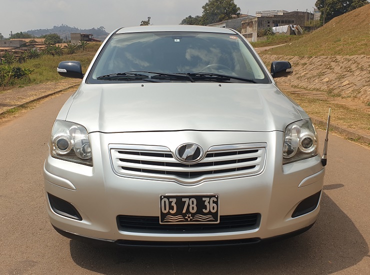 2008 Toyota Avensis automatique à vendre à Yaoundé Cameroun