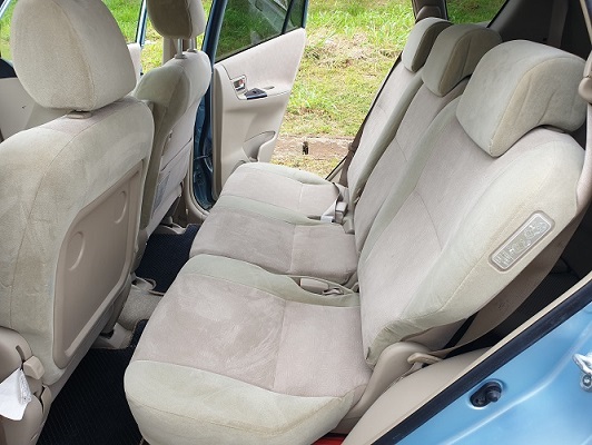 2004 Toyota Spacio Automatique avec 7 PLaces à vendre à Yaoundé Cameroun