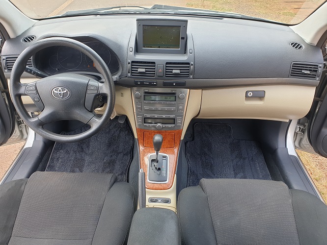 2008 Toyota Avensis automatique à vendre à Yaoundé Cameroun