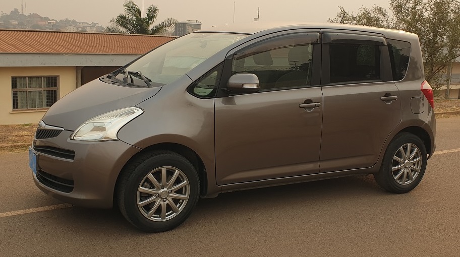 2009 Toyota RACTIS automatique à vendre à Yaoundé. Cameroun
