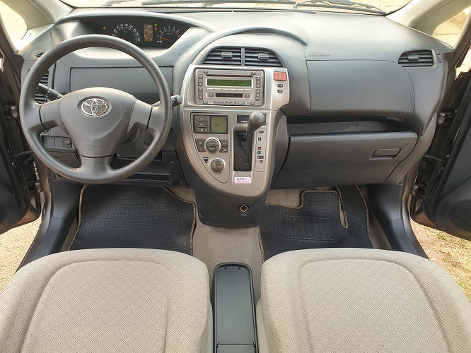 2009 Toyota RACTIS automatique à vendre à Yaoundé. Cameroun