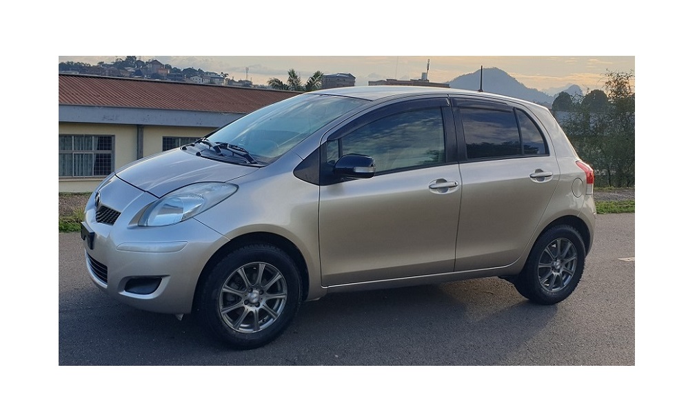 Acheter 2009 Toyota YARIS automatique ,Yaoundé ,Cameroun