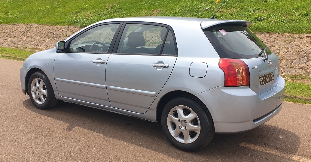 2007 Toyota Corolla 115 à vendre à Yaoundé Cameroun