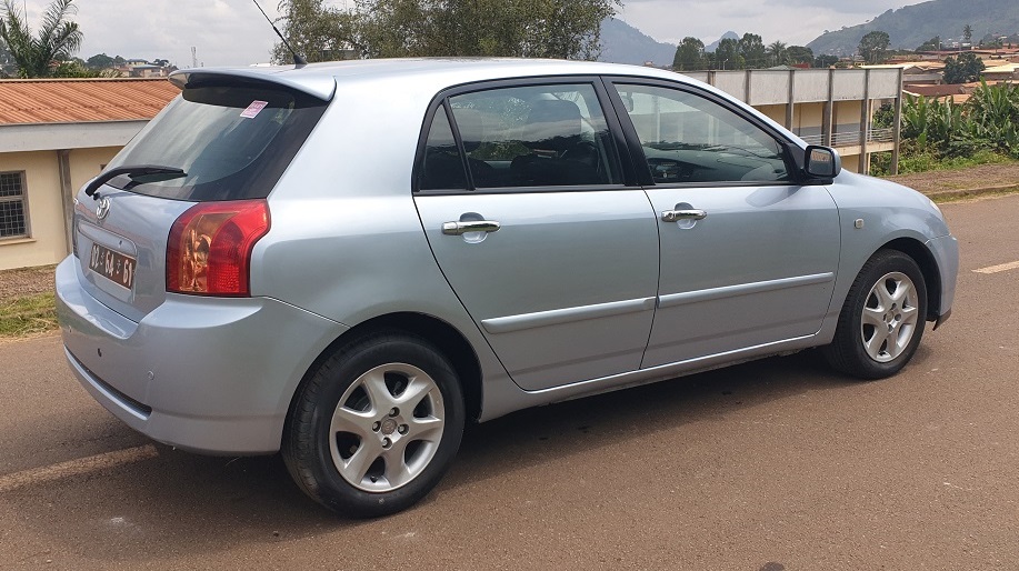 2007 Toyota Corolla 115 à vendre à Yaoundé Cameroun