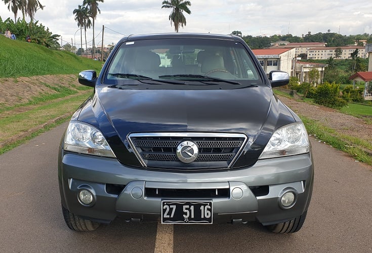 2006 Kia Sotento Automatique avec 7 Places a Vendre ,Yaoundé ,Cameroun