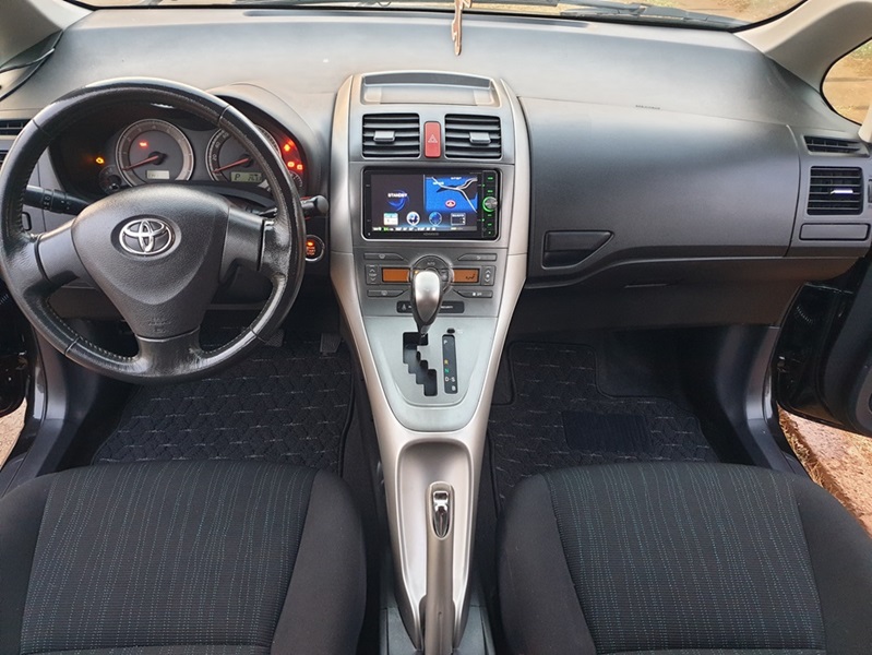 Acheter 4WD 2010 Toyota Auris Automatique ,Yaoundé ,Cameroun