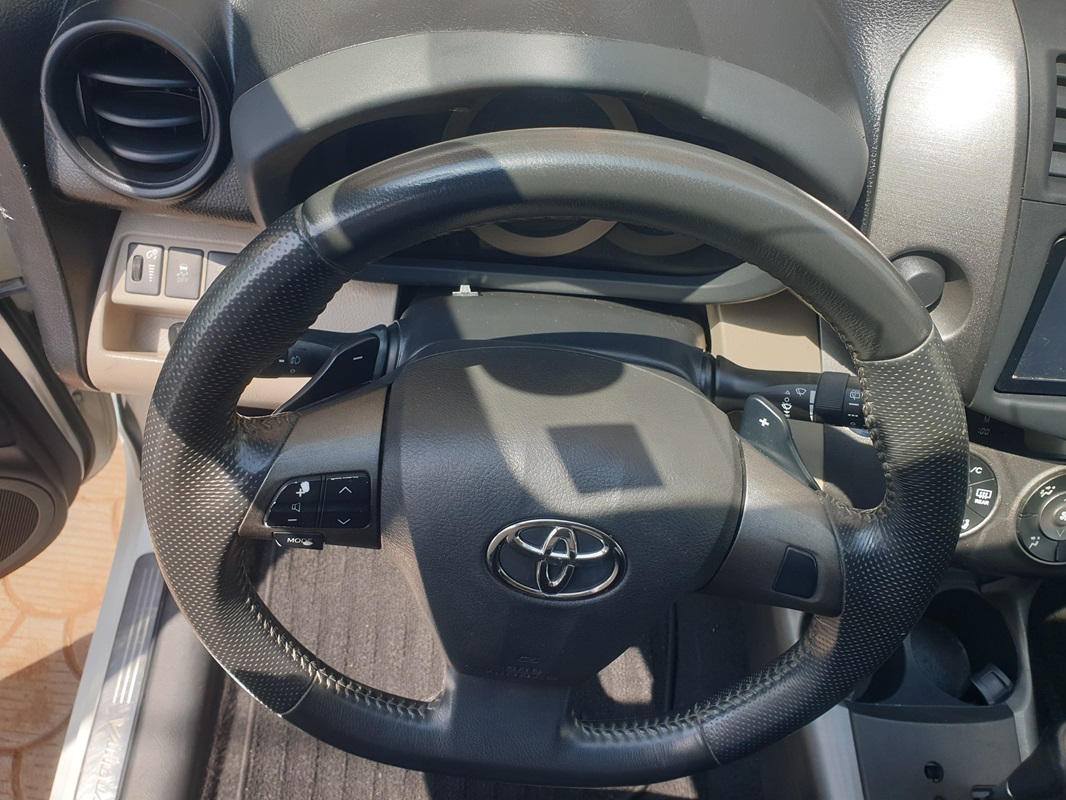 Acheter 4WD 2011 Toyota VANGUARD Automatique ,Yaoundé ,Cameroun