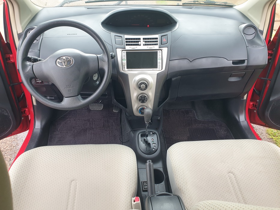 Acheter 2008 Toyota Yaris Automatique  4WD ,Yaoundé ,Cameroun