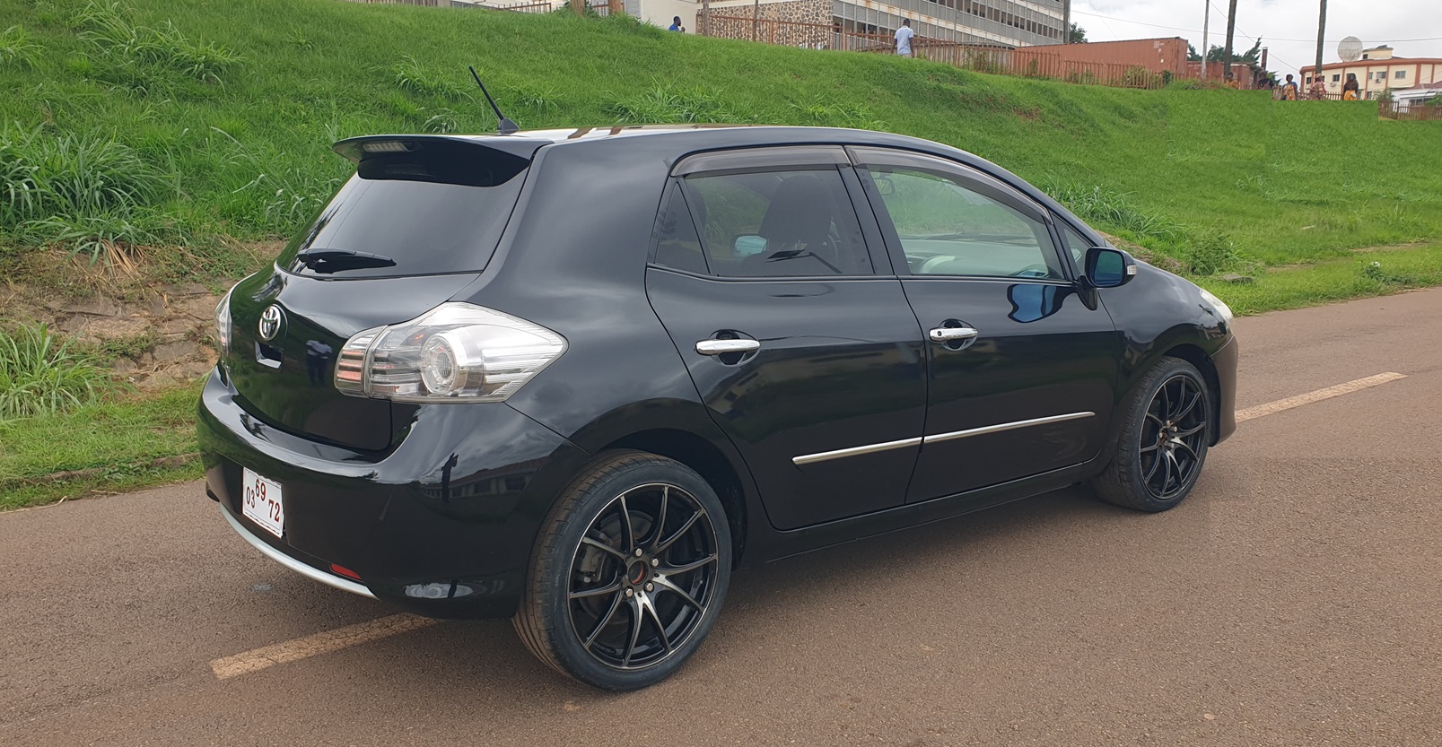 Acheter 2012 Toyota BLADE Automatique ,Yaoundé ,Cameroun