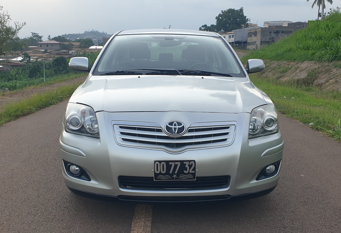 Acheter 4WD 2008 Toyota Avensis Automatique ,Yaoundé ,Cameroun