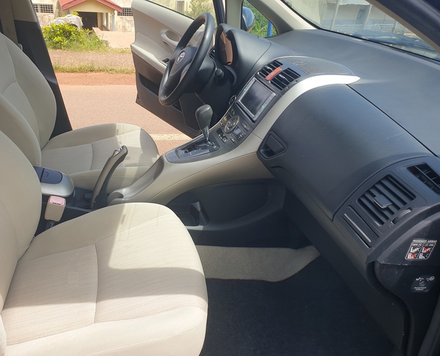 Acheter 2009 Toyota Auris Automatiqe ,Yaoundé ,Cameroun