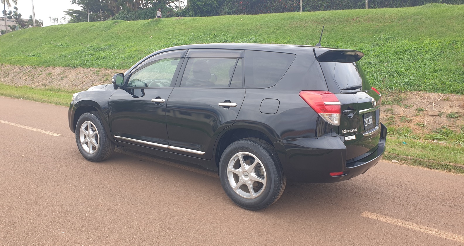 Acheter 4WD 2012 Toyota VANGUARD Automatique ,Yaoundé ,Cameroun