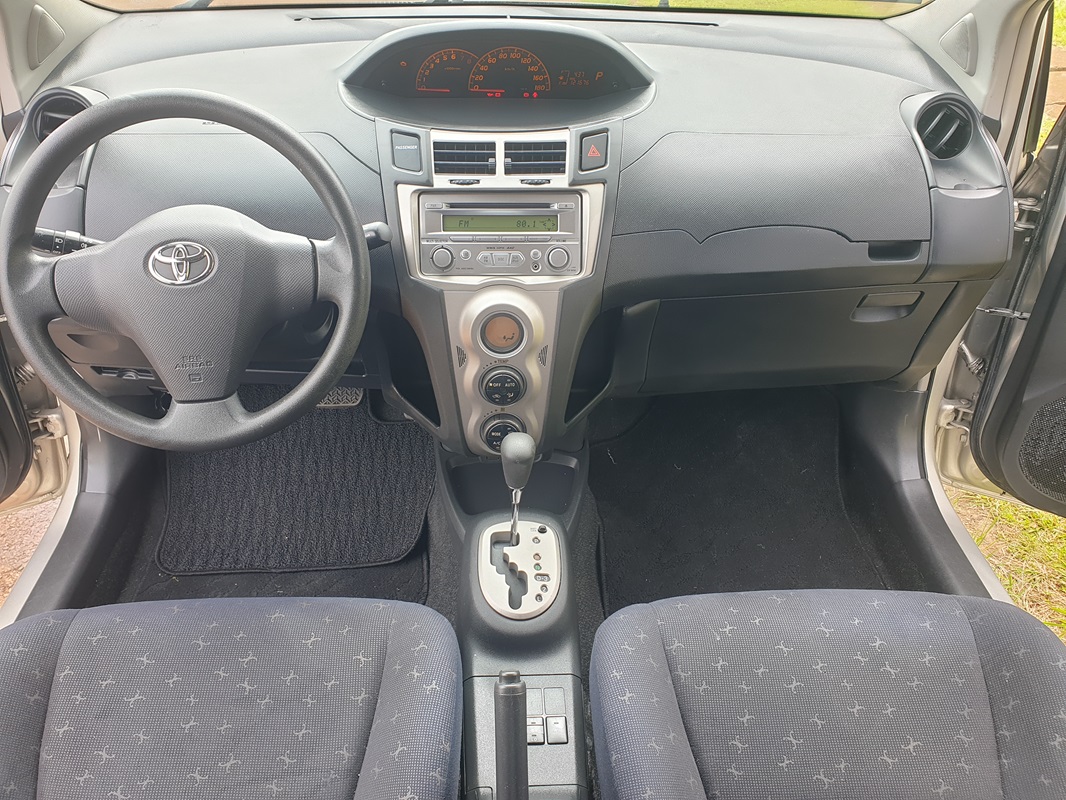 Acheter 4WD 2009 Toyota Yaris Automatique ,Yaoundé ,Cameroun