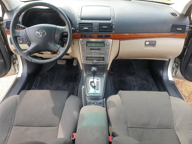 Acheter 2009 Toyota Avensis Automatique ,Yaoundé ,Cameroun