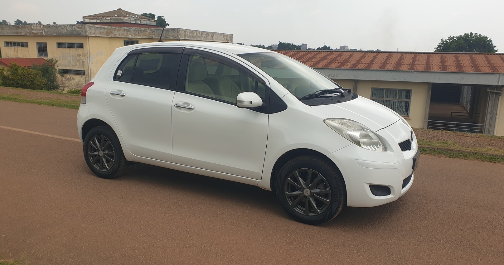 Acheter 4WD 2009 Toyota Yaris Automatique ,Yaoundé ,Cameroun