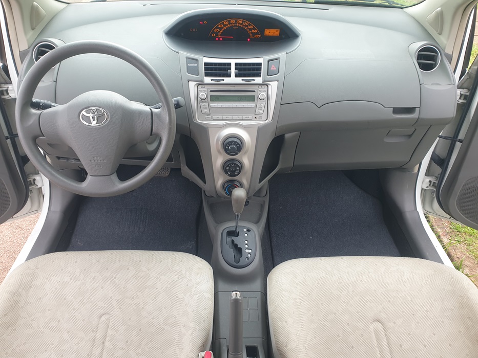 Acheter 4WD 2009 Toyota Yaris Automatique ,Yaoundé ,Cameroun