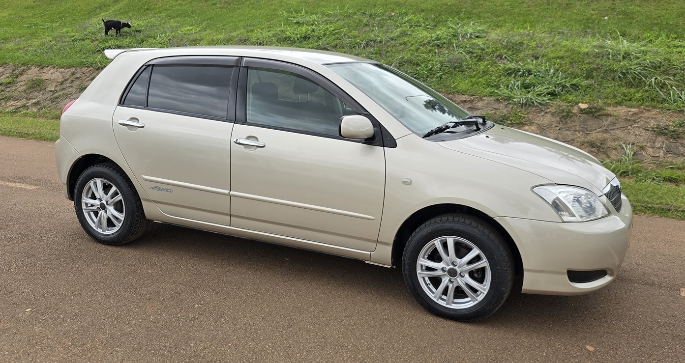 Acheter 4WD 2004 Toyota Corolla Runx Automatique ,Yaoundé ,Cameroun