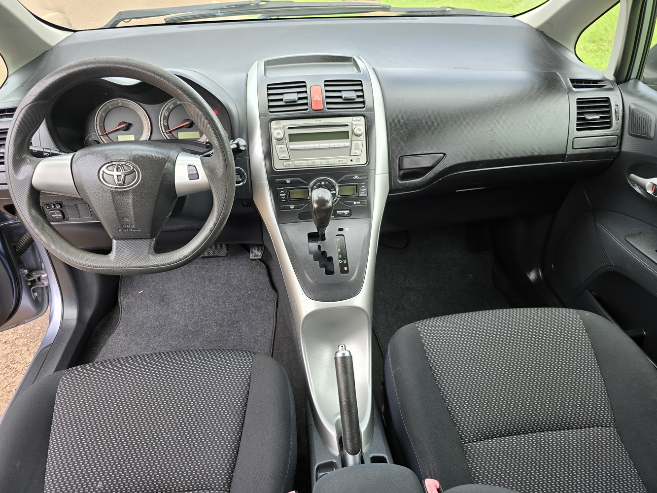 Acheter 2011 Toyota Auris Automatique ,Yaoundé ,Cameroun