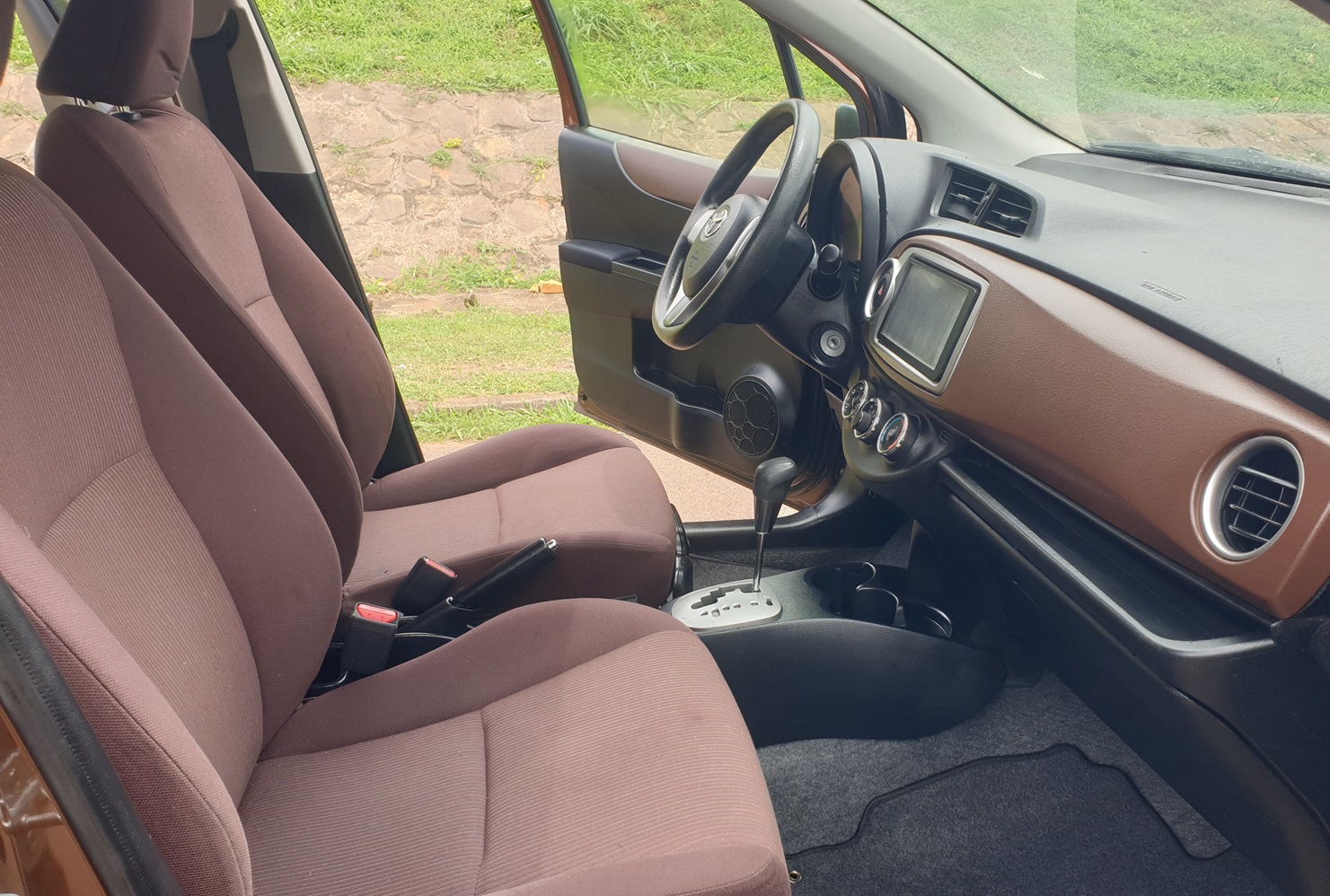 Acheter 4WD 2013 Toyota Yaris Automatique ,Yaoundé ,Cameroun
