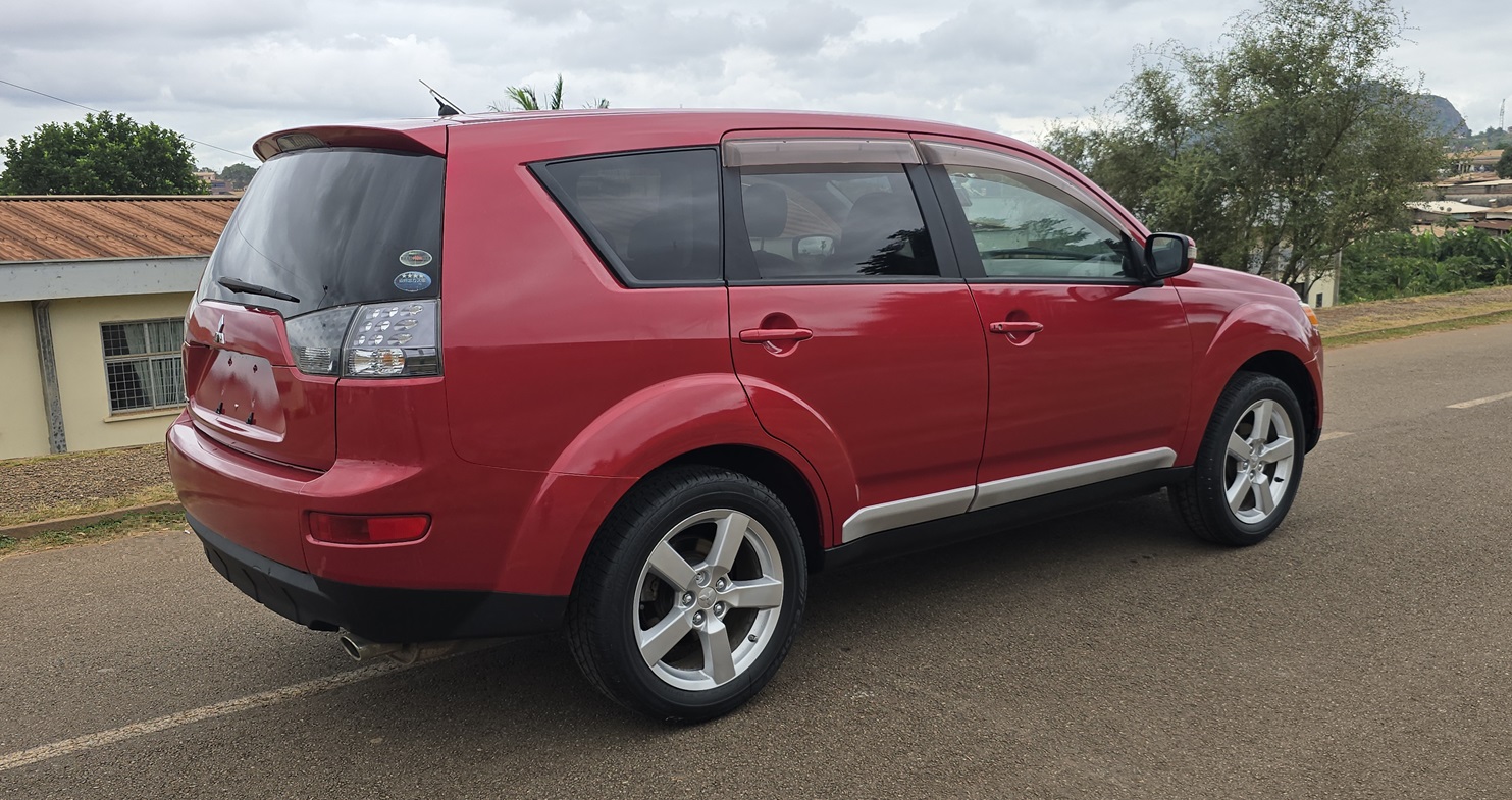 Acheter 4WD 2009 Mitsubishi Outlander Automatique ,Yaoundé ,Cameroun