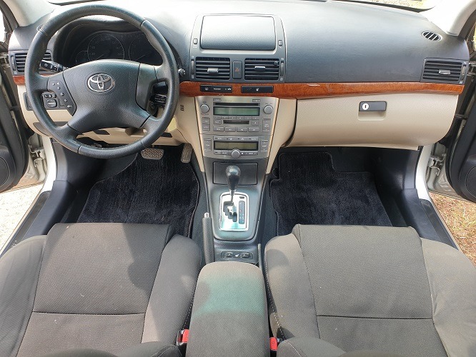 Acheter 2006 Toyota Avensis Automatique ,Yaoundé ,Cameroun