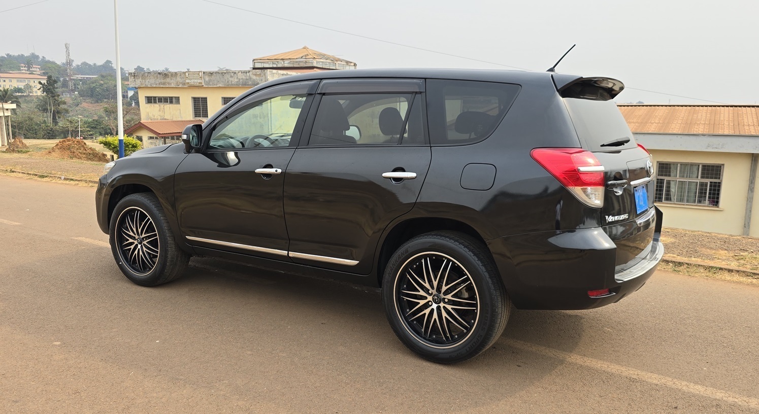 Acheter 4WD 2010 Toyota VANGUARD Automatique ,Yaoundé ,Cameroun
