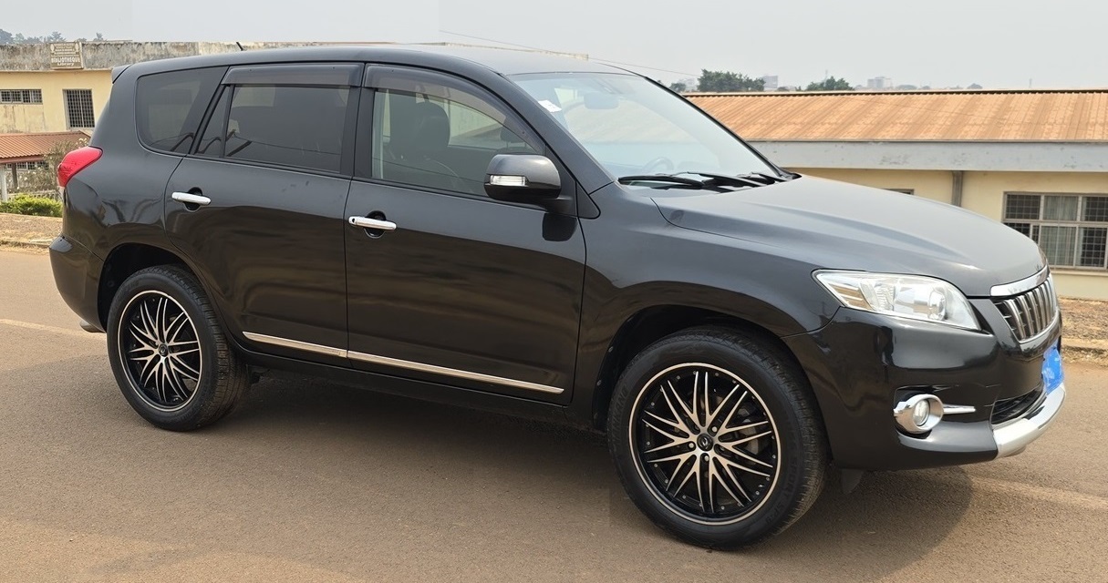 Acheter 4WD 2010 Toyota VANGUARD Automatique ,Yaoundé ,Cameroun