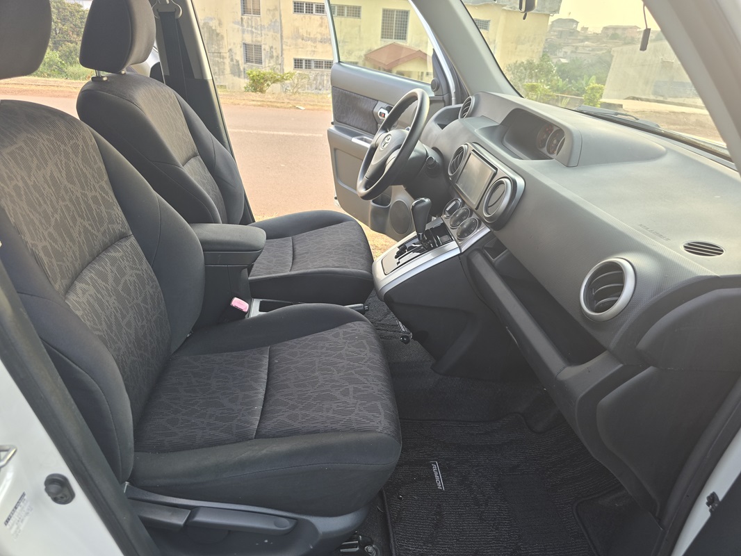 Acheter 4WD 2011 Toyota Corolla Rumion Automatique ,Yaoundé ,Cameroun
