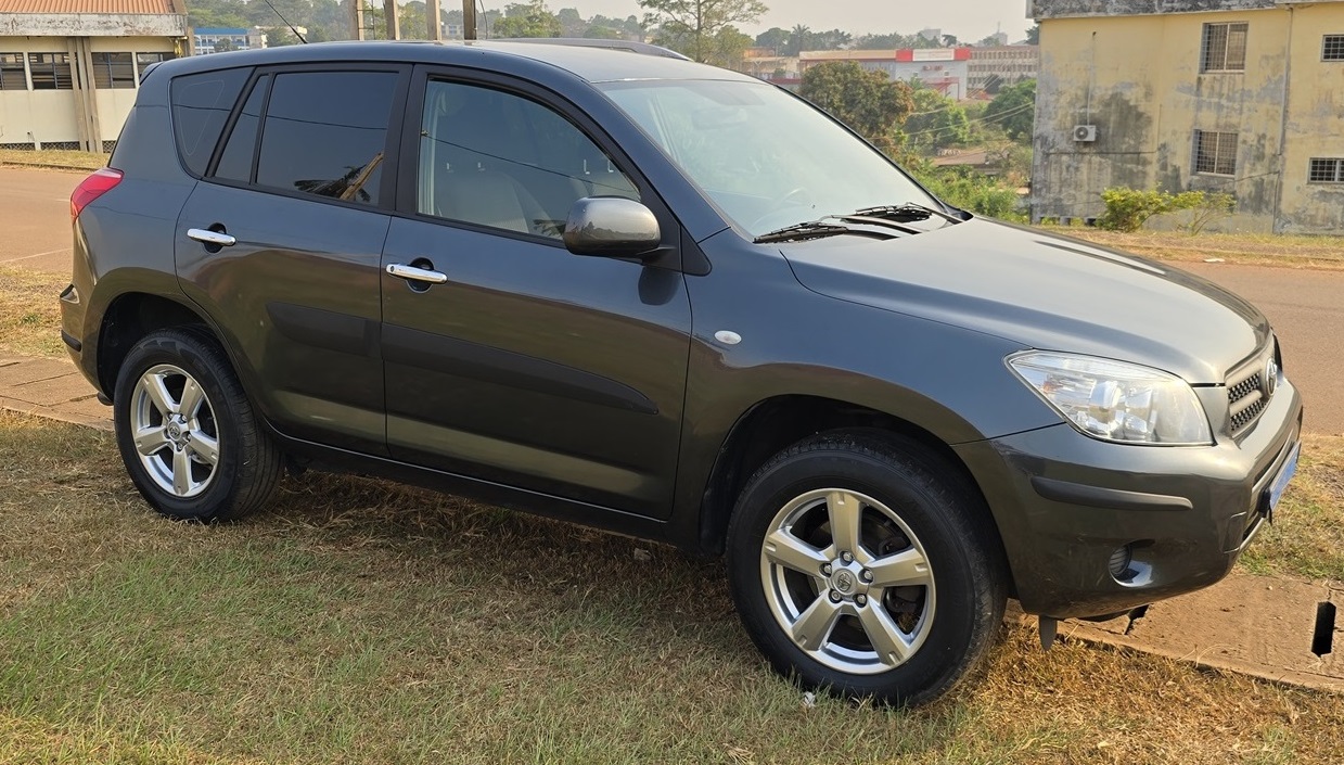 Acheter 4WD Toyota RAV4 2008 ,Yaoundé ,Cameroun