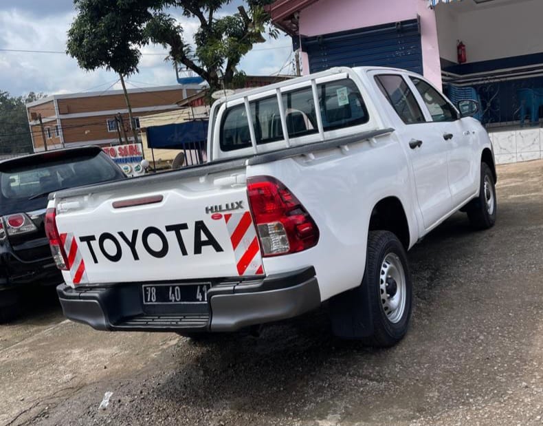 Acheter 2020 Toyota Hilux double cabin ,Yaoundé ,Cameroun