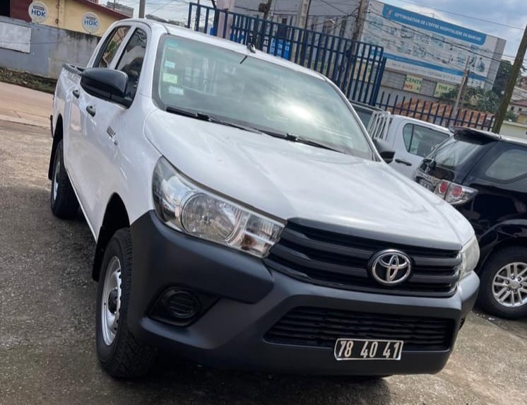 Acheter 2020 Toyota Hilux double cabin ,Yaoundé ,Cameroun