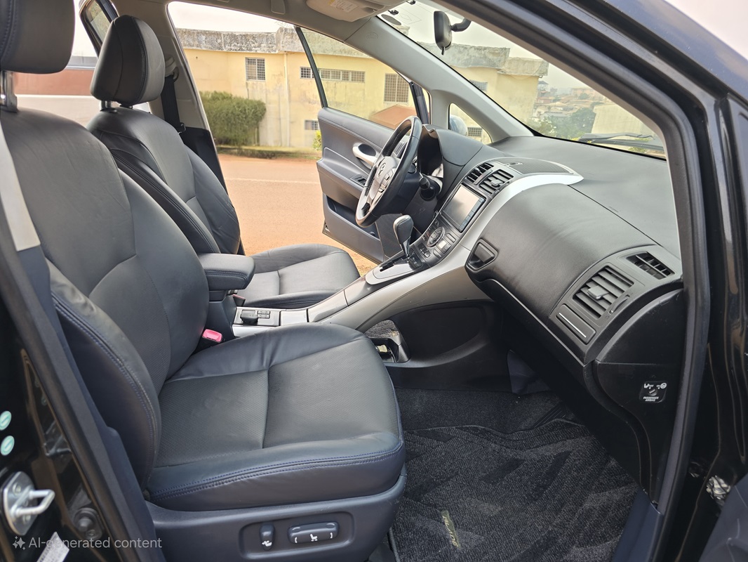 Acheter 2011 Toyota BLADE Automatique ,Yaoundé ,Cameroun