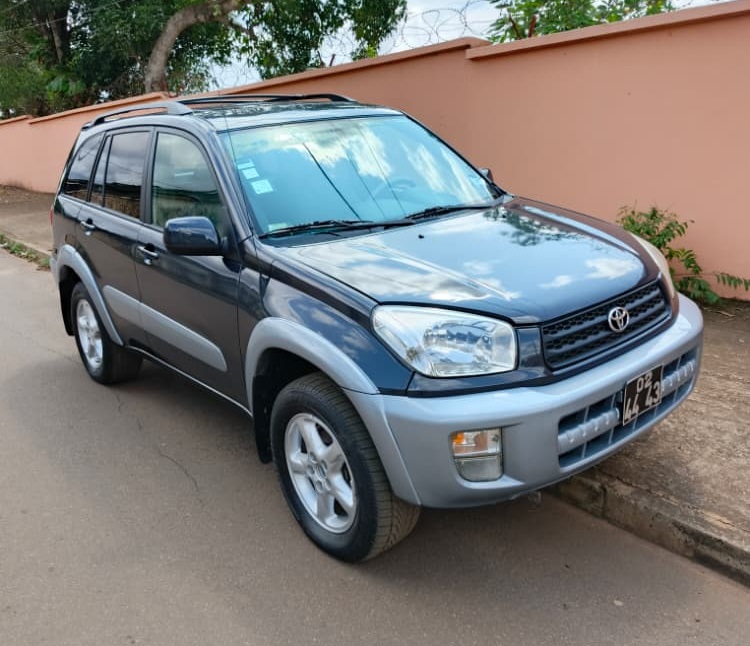 Acheter 4WD 2003 Toyota Rav4 Automatique ,Yaoundé ,Cameroun