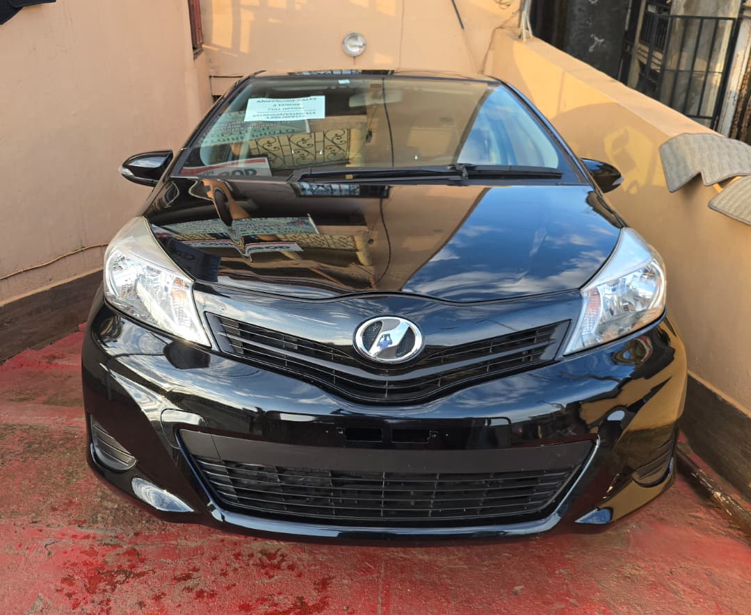 Acheter 4WD 2012 Toyota YARIS Automatique. ,Yaoundé ,Cameroun