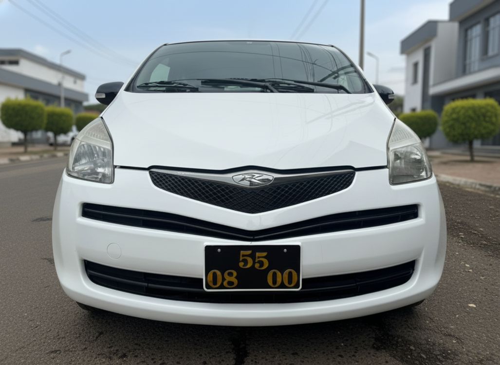 Acheter 2009 Toyota Ractis Automatique ,Yaoundé ,Cameroun