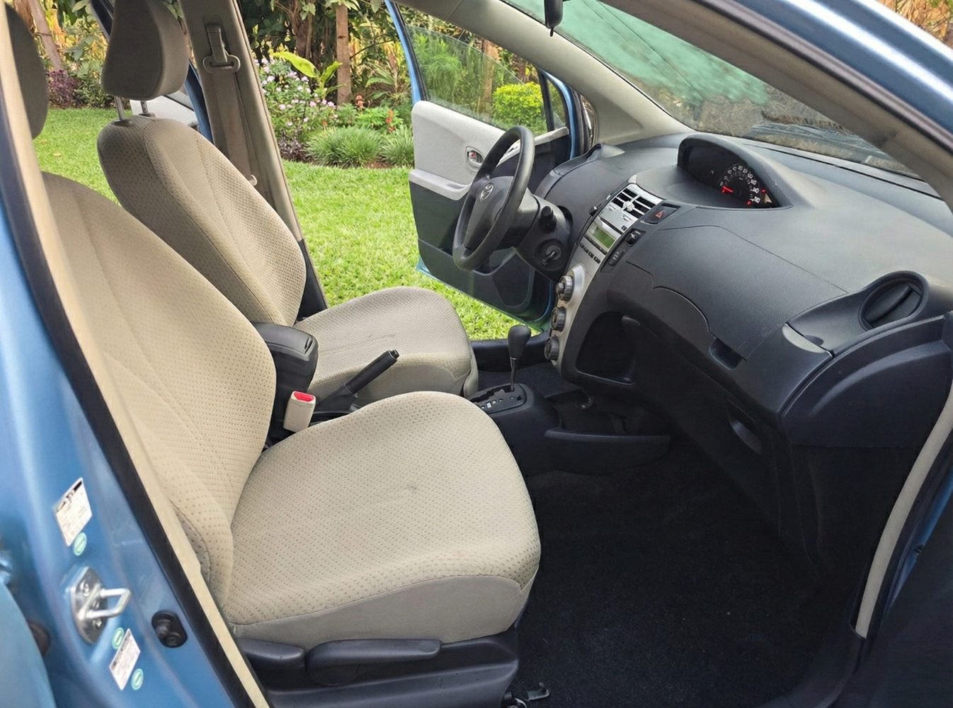 Acheter 4WD 2008 Toyota Yaris Automatique ,Yaoundé ,Cameroun