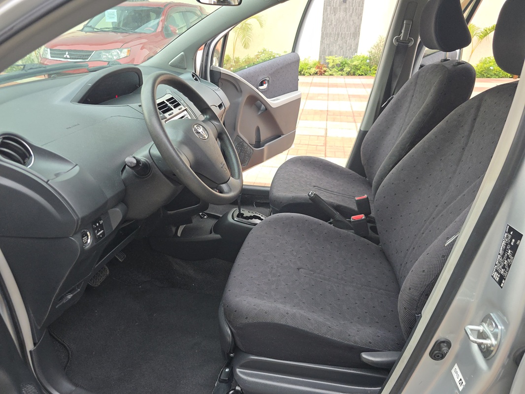 Acheter 4WD 2009 Toyota Yaris Automatique ,Yaoundé ,Cameroun
