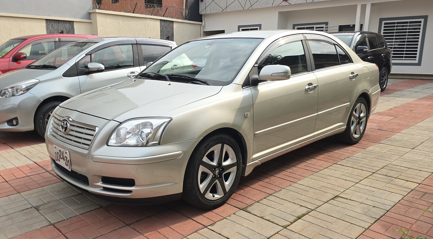 Acheter 4WD 2005 Toyota Avensis Automatique ,Yaoundé ,Cameroun