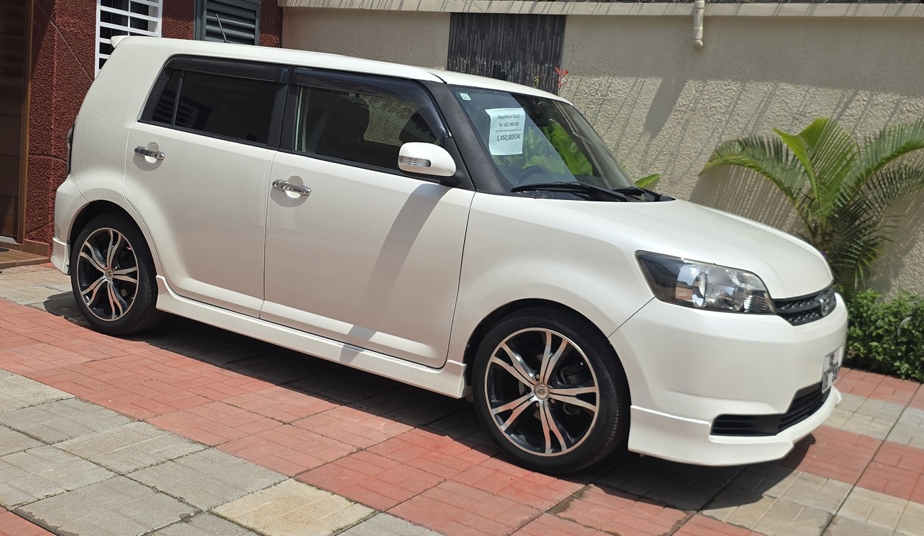 Acheter 2011 Toyota Corolla Rumion Automatique ,Yaoundé ,Cameroun