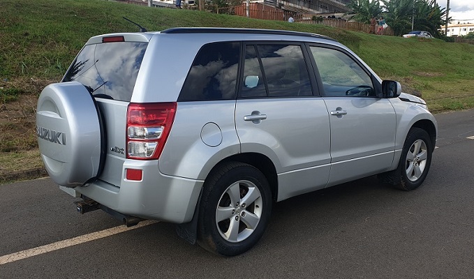 Acheter 2011 Suzuki Grand Vitara avec 4WD ,Yaoundé ,Cameroun