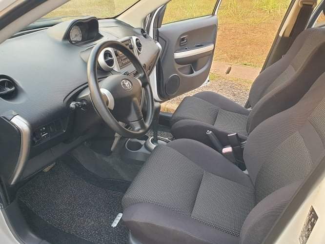 2006 Toyota ist Automatique à vendre à Yaoundé. Cameroun